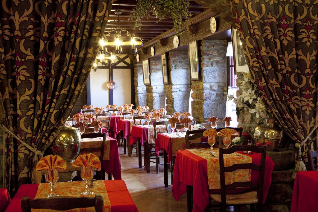 La Vieille Auberge Mont-Saint-Michel Bagian luar foto